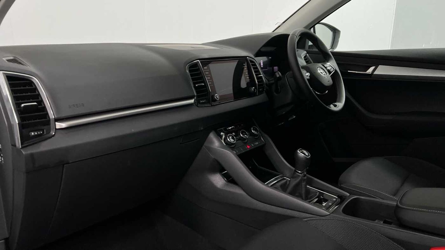 SKODA Karoq 1.0 TSI SE Drive SUV 5dr Petrol Manual Euro 6 (s/s) (110 ps)