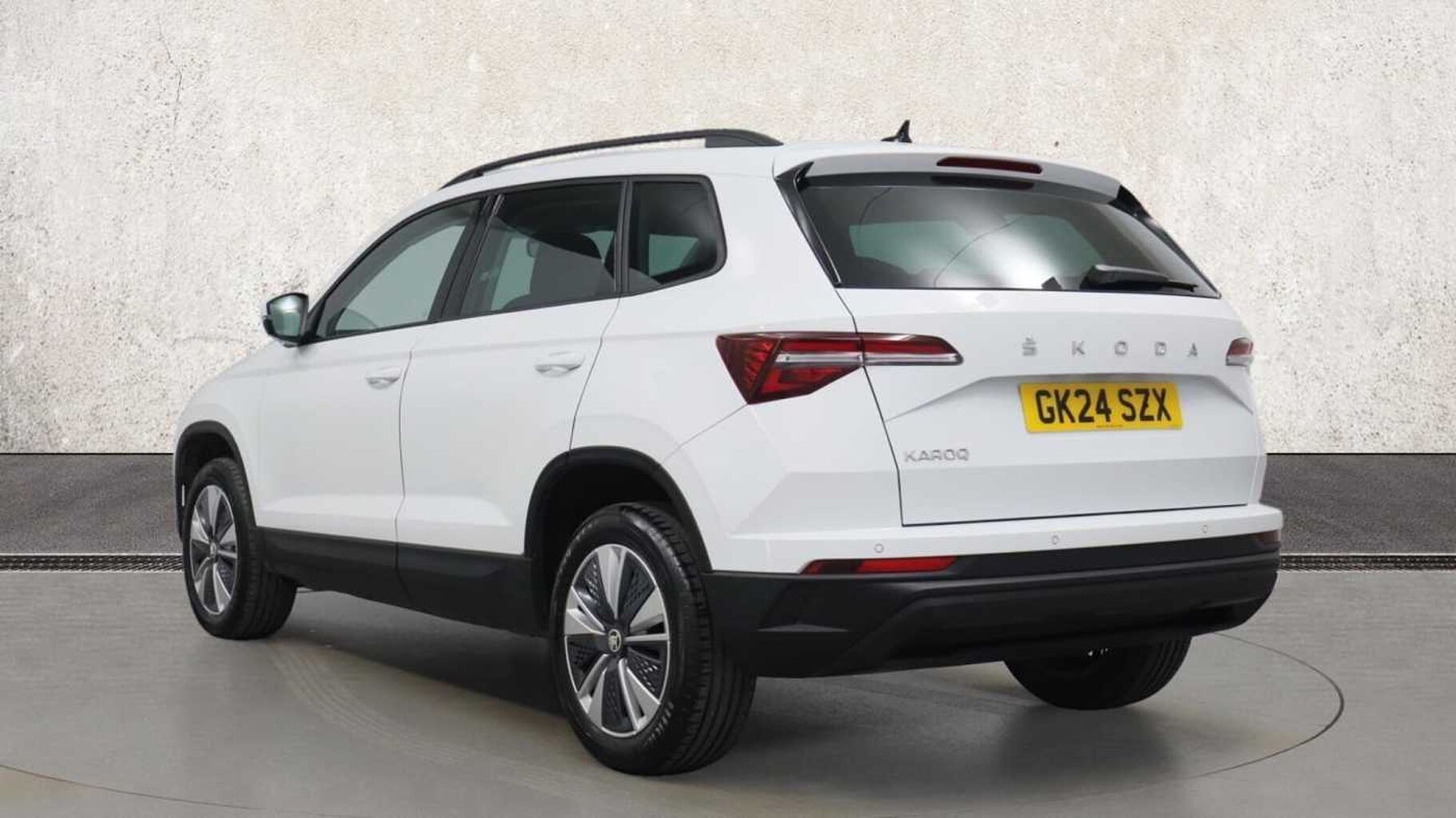 SKODA Karoq 1.0 TSI SE Drive SUV 5dr Petrol Manual Euro 6 (s/s) (110 ps)