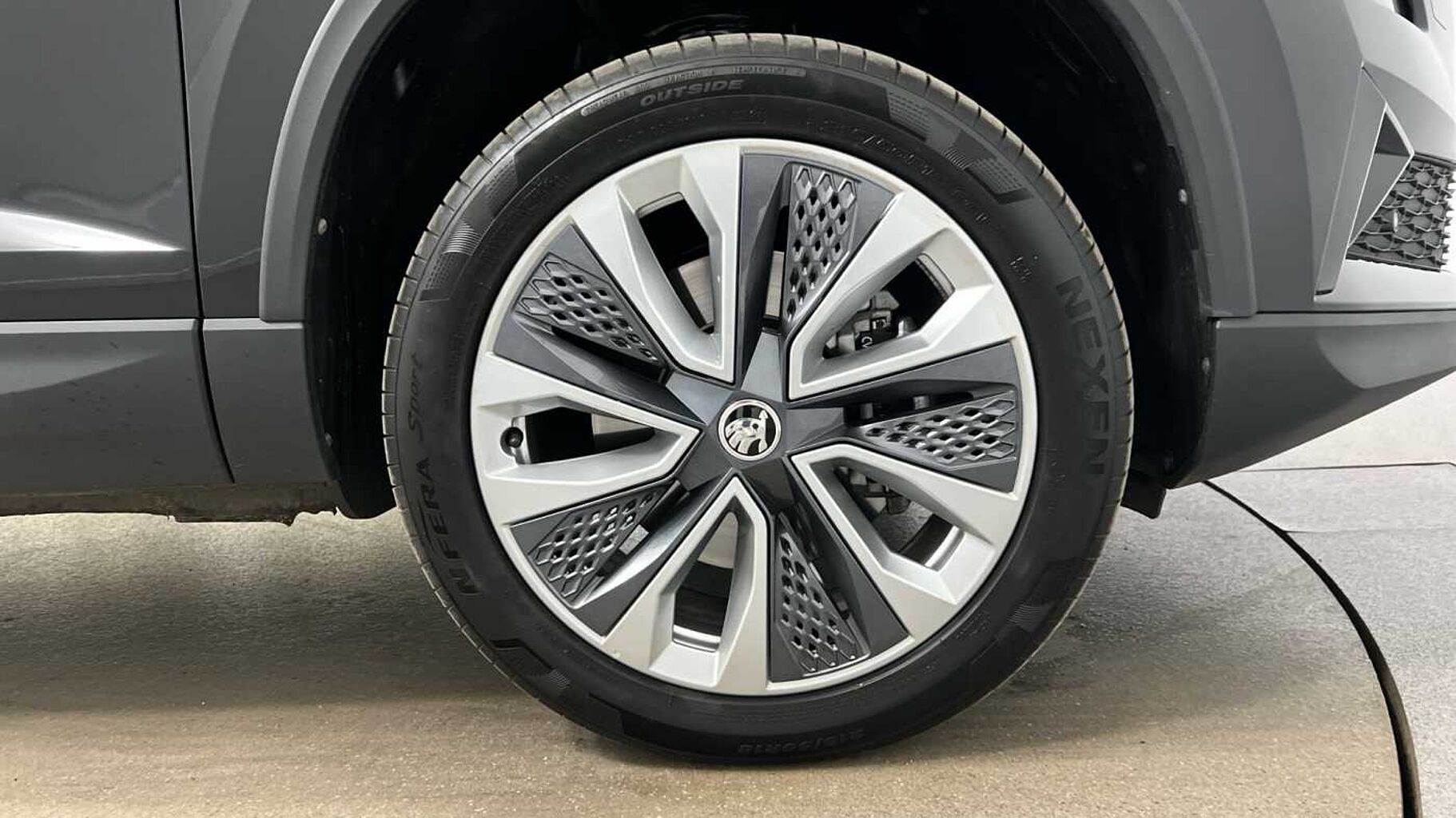 SKODA Karoq 1.5 TSI ACT SE L SUV 5dr Petrol Manual Euro 6 (s/s) (150 ps)
