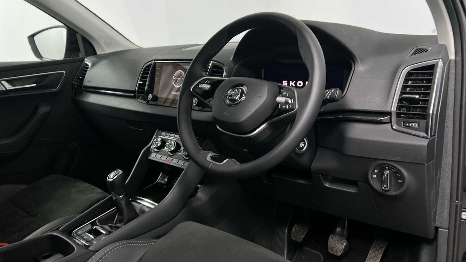 SKODA Karoq 1.5 TSI ACT SE L SUV 5dr Petrol Manual Euro 6 (s/s) (150 ps)
