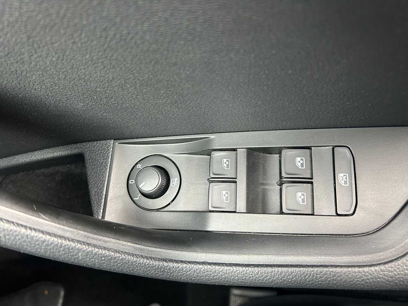 SKODA SUPERB DIESEL HATCHBACK 1.6 TDI CR S 5dr