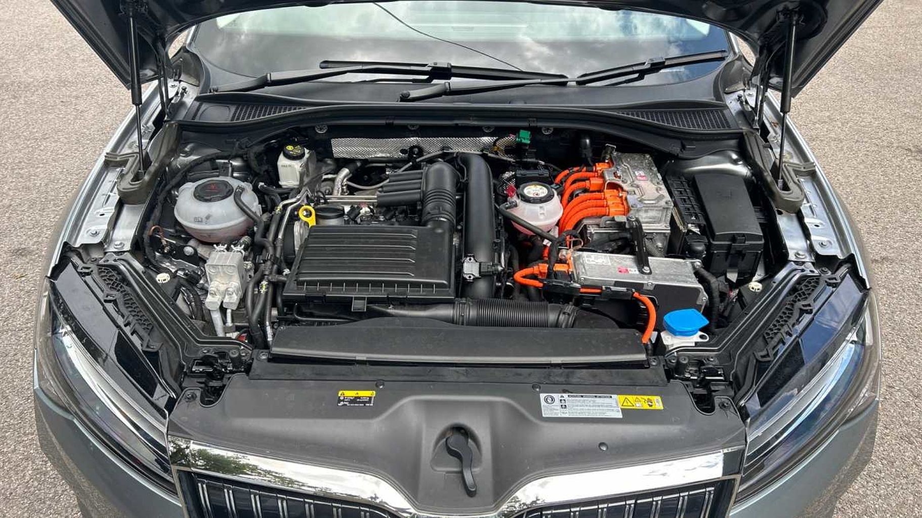 SKODA Superb 1.4 TSI iV 13kWh SE Technology Hatchback 5dr Petrol Plug-in Hybrid DSG Euro 6 (s