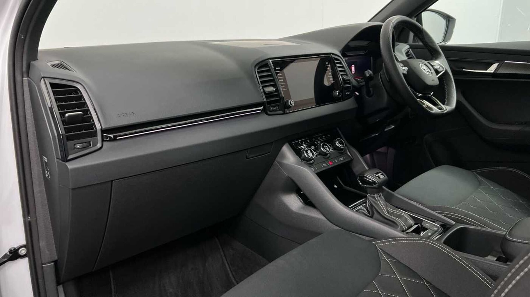 SKODA Karoq SUV 1.5 TSI (150ps) SportLine ACT