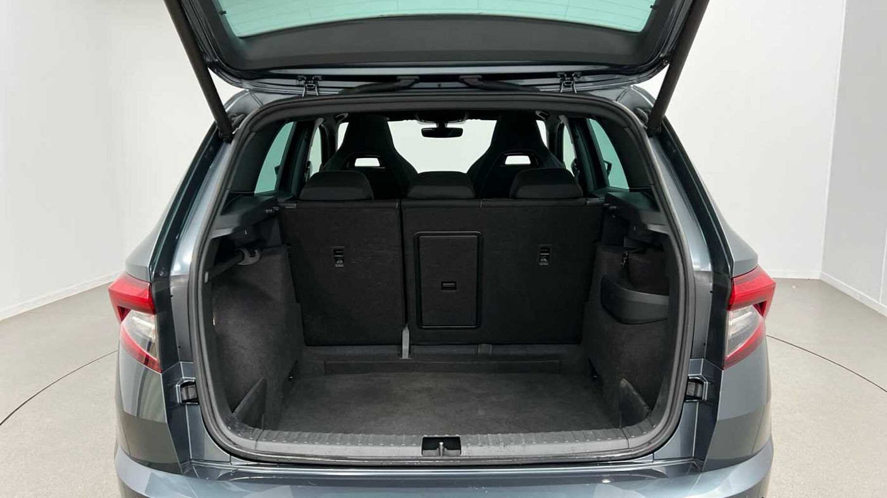 SKODA Karoq SUV 1.5 TSI (150ps) SportLine ACT DSG